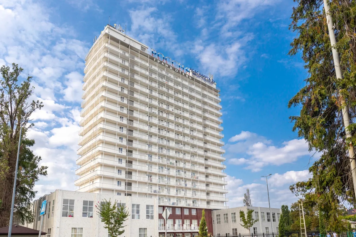 Природоохранная прокуратура Абхазии потребовала закрыть гостиницу «Гранд отель Россия» до установки очистных сооружений
